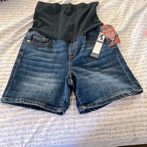 Brand new Womens  Maternity denim shorts